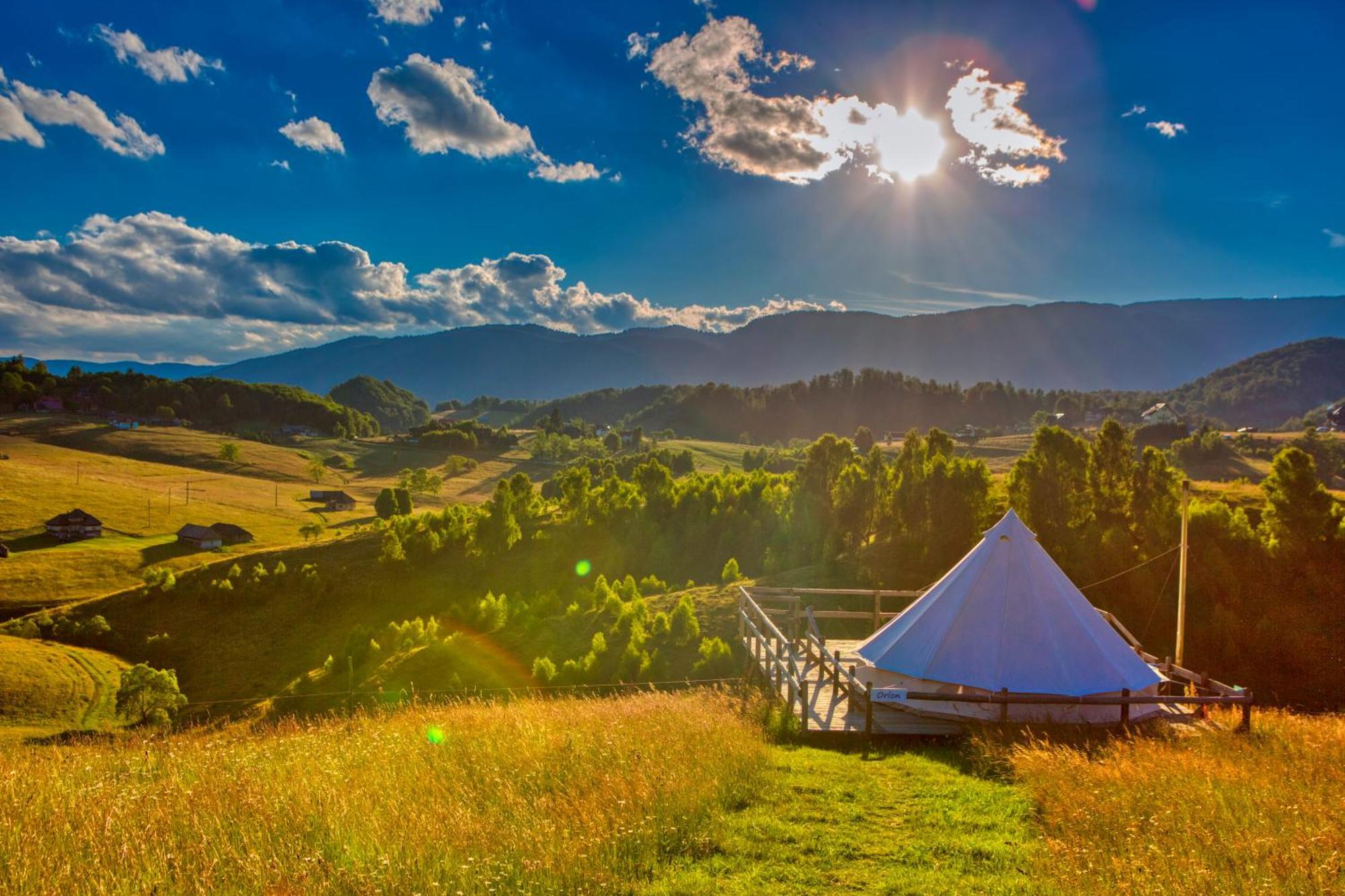 Ursa Mica Glamping Sirnea
