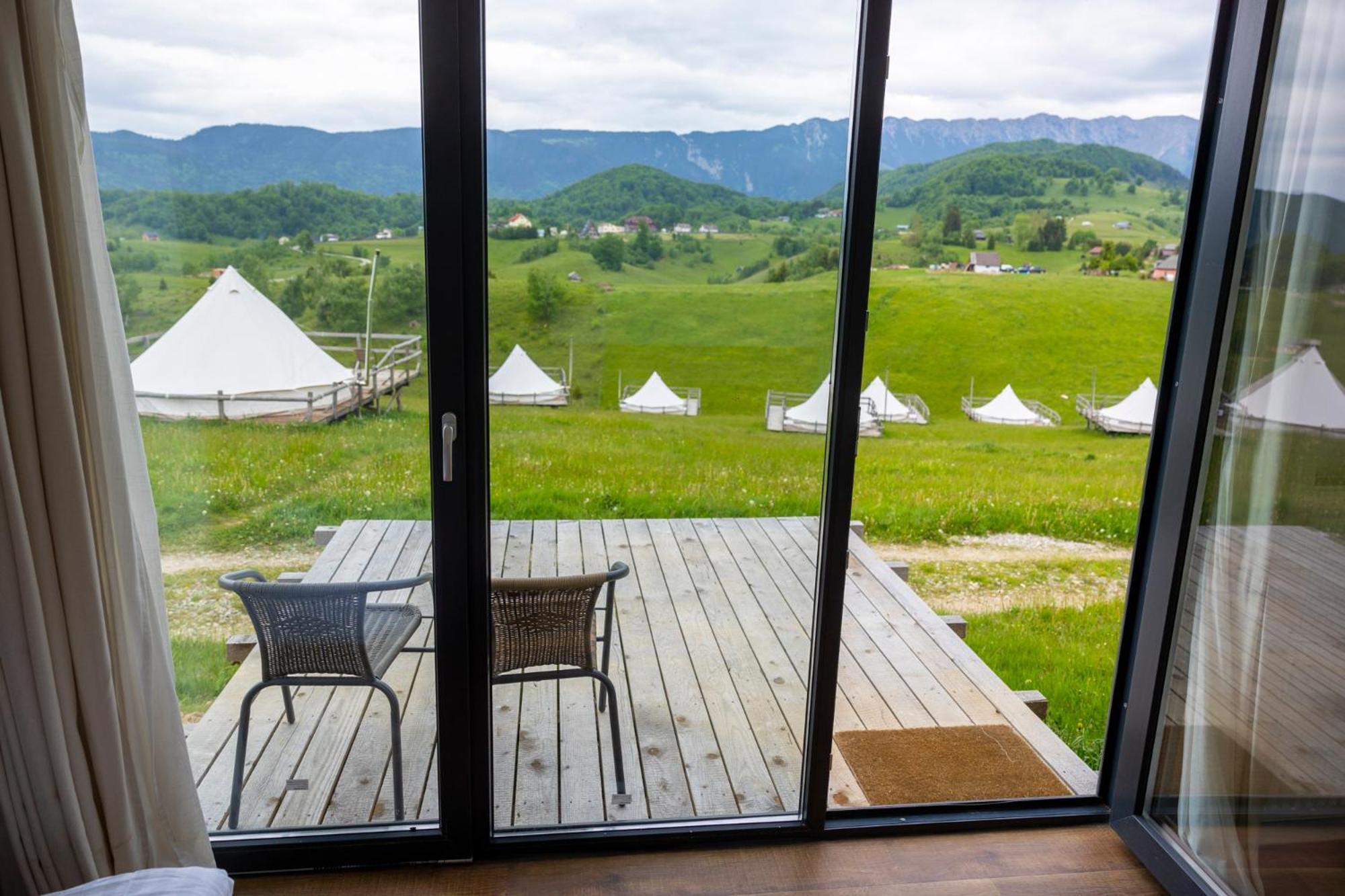 Ursa Mica Glamping 4*